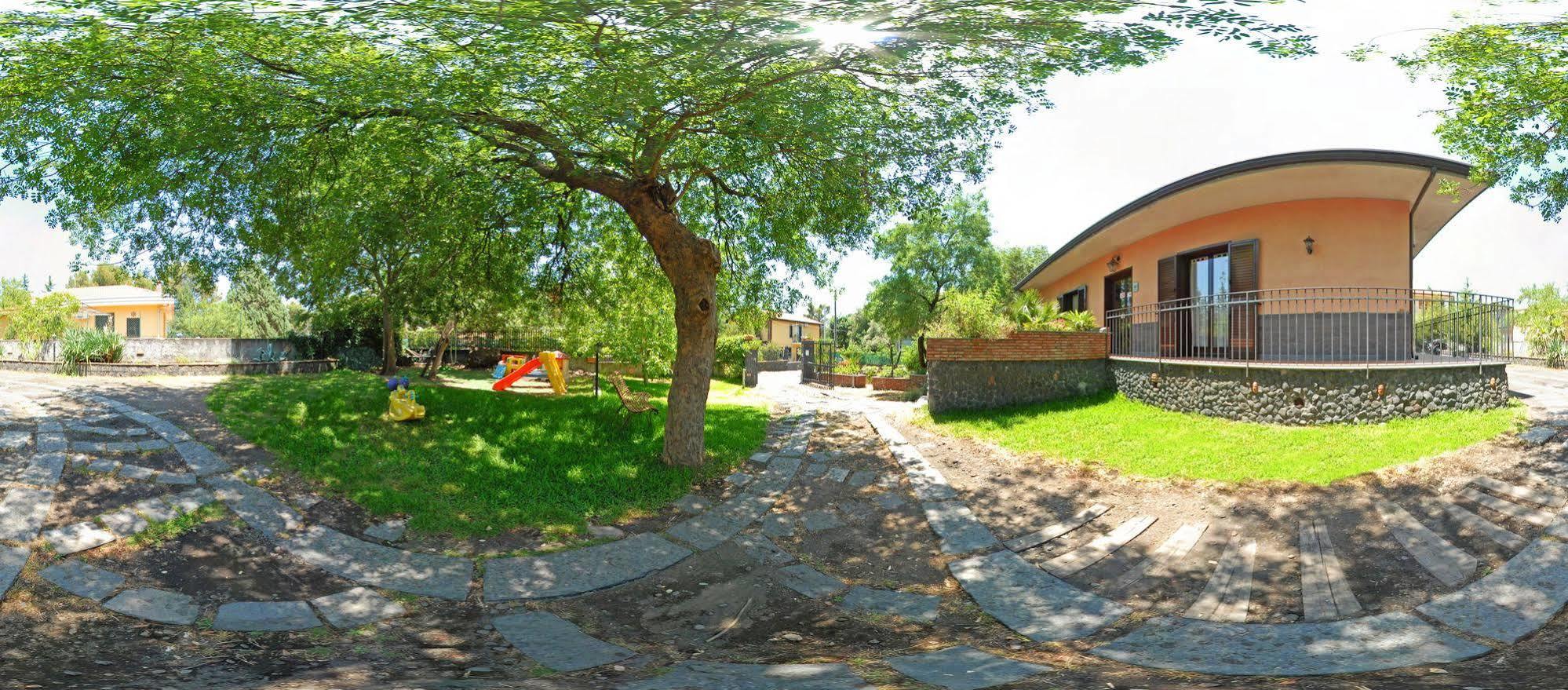 Sotto Il Vulcano Nicolosi Exterior foto
